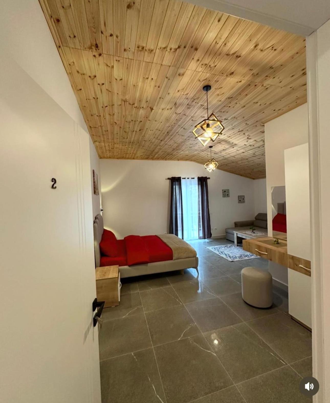Qyteza Guest House & Camping Shkodër エクステリア 写真
